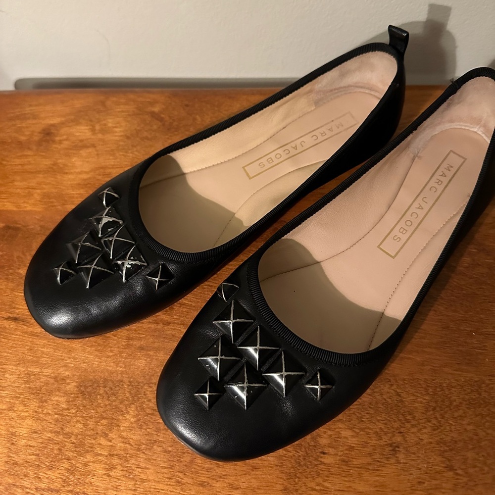 Marc Jacob’s Cleo rock stud ballet flat black size 38